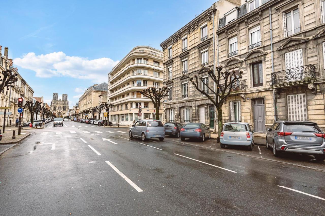 Apartamento Le Coquet, face à la Cathédrale - 3G Reims Exterior foto